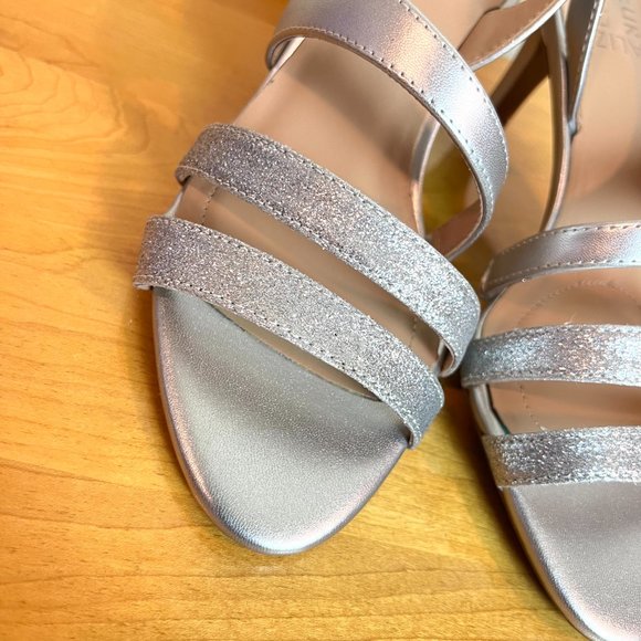 Naturalizer Women Taimi Silver Strappy Dress Sandals Heels Shoes 8.5 NEW‎ - Picture 4 of 13